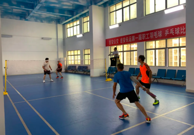 吉安公交 吉安長運(yùn)開展第一屆職工羽毛球、乒乓球比賽