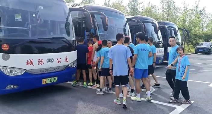 九江長運(yùn)：湖口公司助力城市樂跑賽