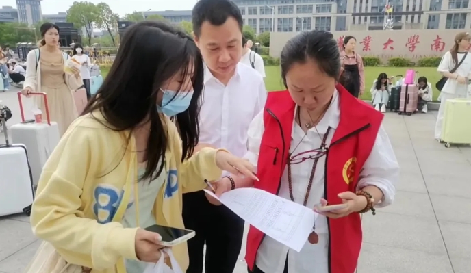 共青公司校園直通車持續(xù)發(fā)力